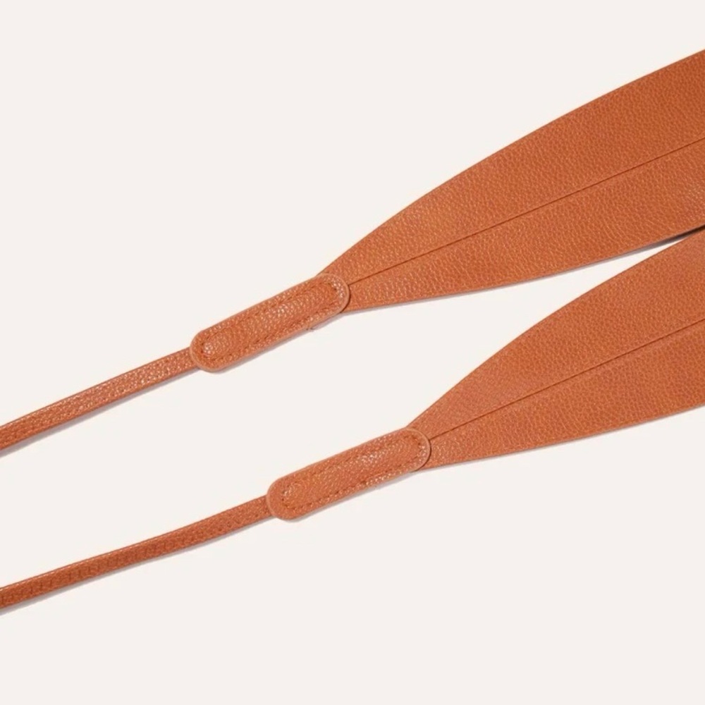 Bow Tie Wide Belt - Picture 3 of 4